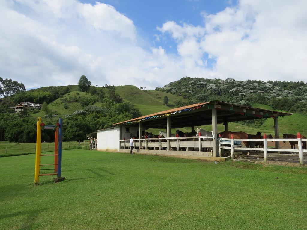 Finca Recreacional Marcelandia Санта-Роса-де-Кабаль Екстер'єр фото